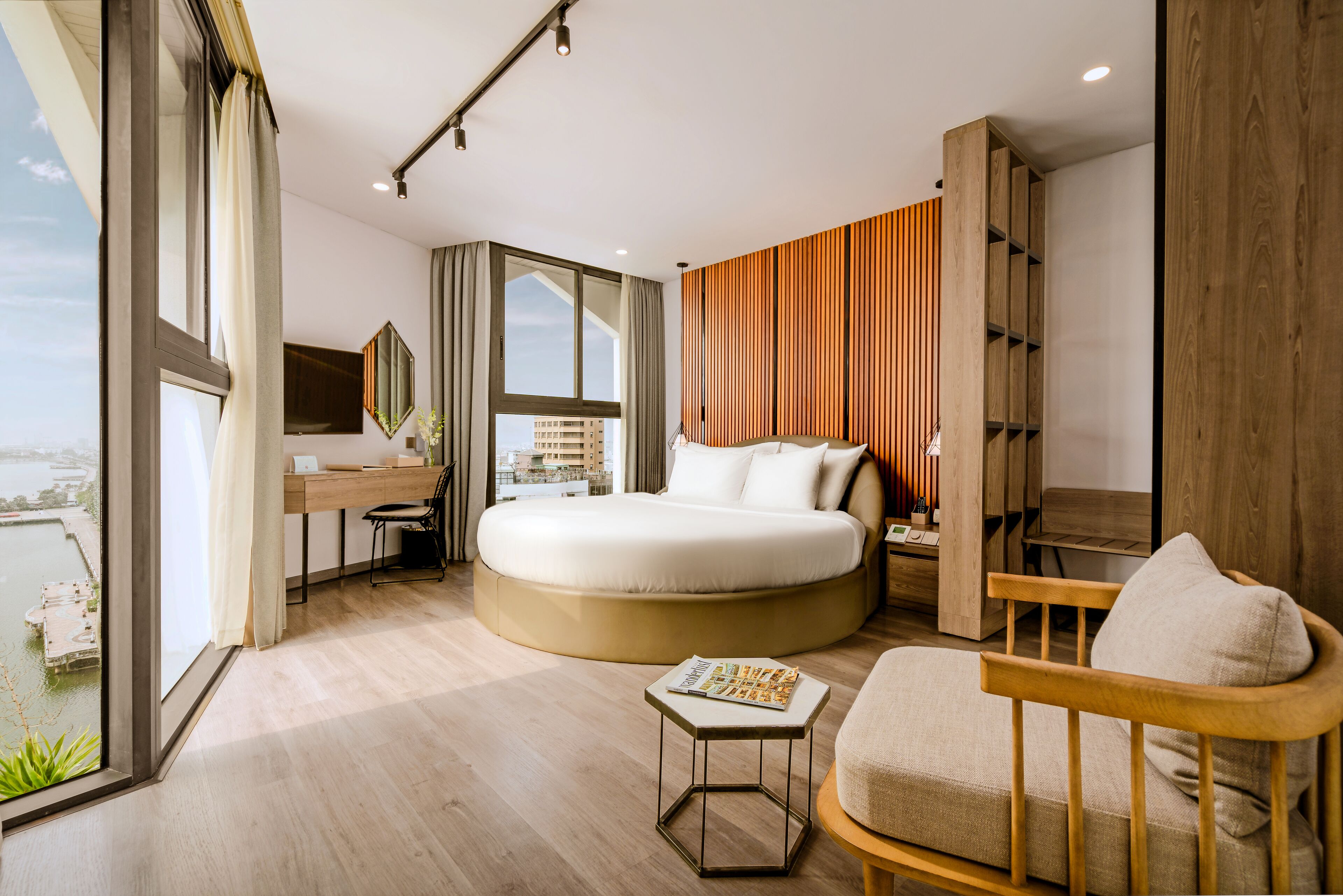 deluxe double room, riverfront | 1 bedroom, premium bedding, pillow-top beds, minibar