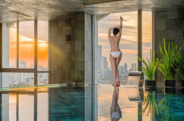 Indoor pool - Haian Riverfront Hotel Da Nang (Da Nang)