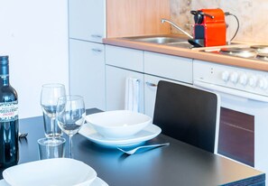Dining - ZH Niederdorf II - Hitrental Apartment (Zürich)