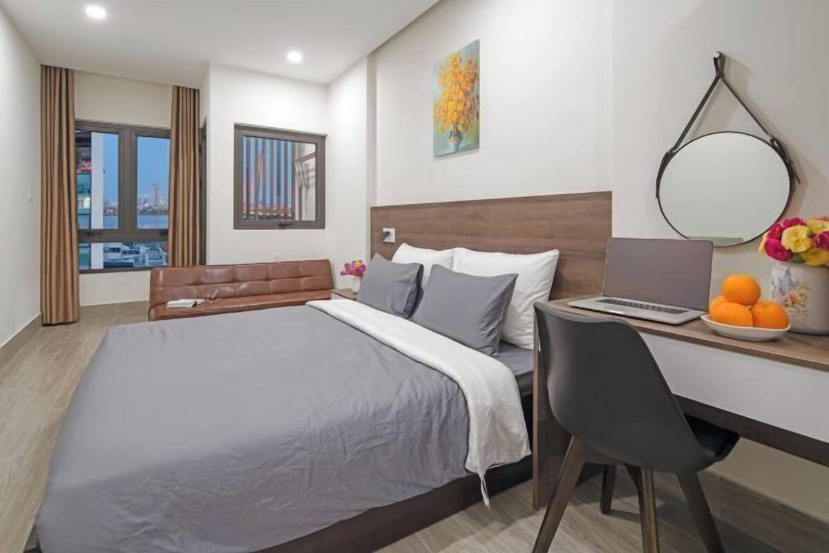 1 bedroom, premium bedding, minibar, individually furnished