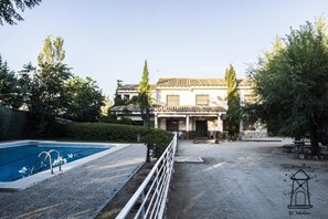 Udendørs pool