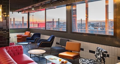 Eklo Hotels Clermont-Ferrand City center train station