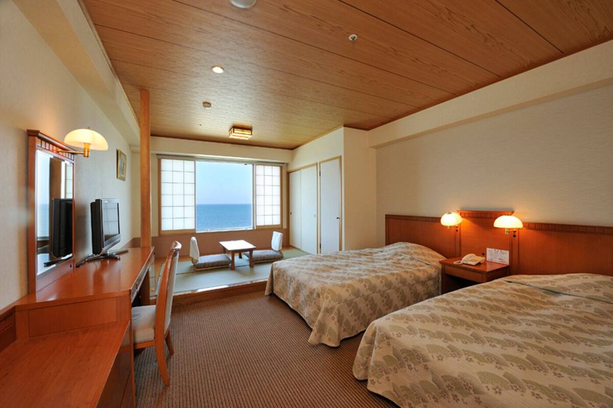 [Ryugutei / Ocean Front] Standard Room, Non Smoking