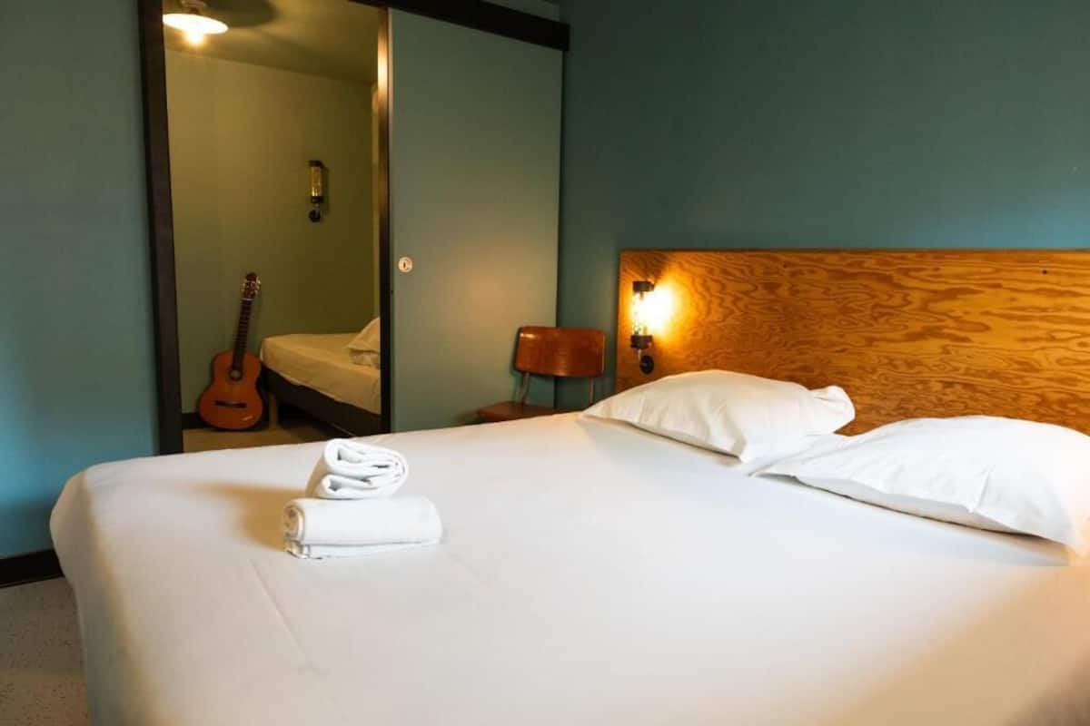 1 bedroom, individually decorated, individually furnished, soundproofing
