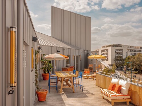 Eklo Hotels Bordeaux City center Bastide   