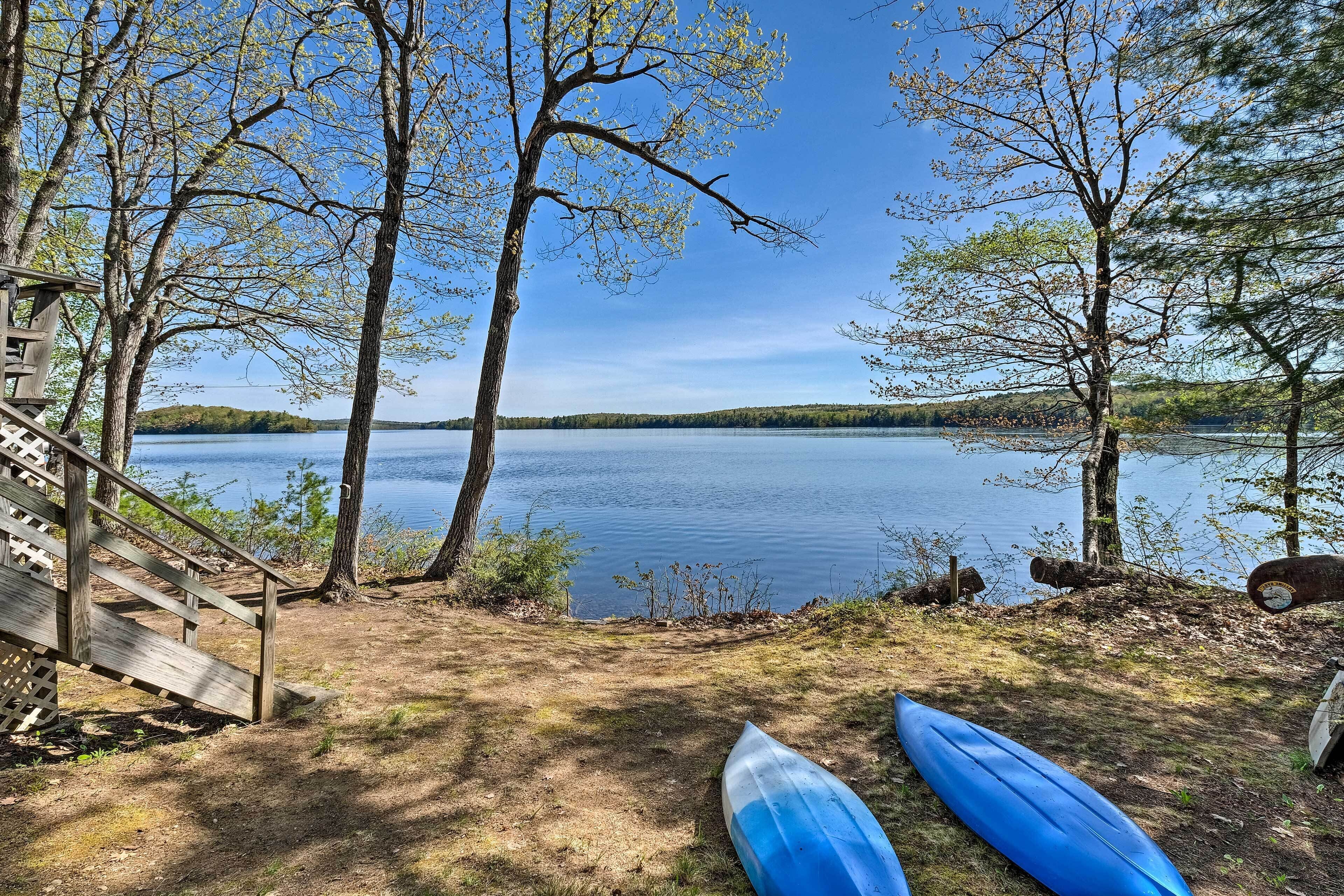 Quaint Cottage with Dock on Annabessacook Lake!