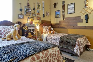 4 bedrooms, iron/ironing board, travel cot, free WiFi