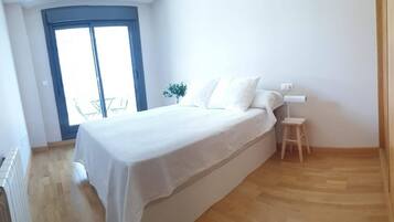 1 chambre, fer et planche Ă repasser, draps fournis