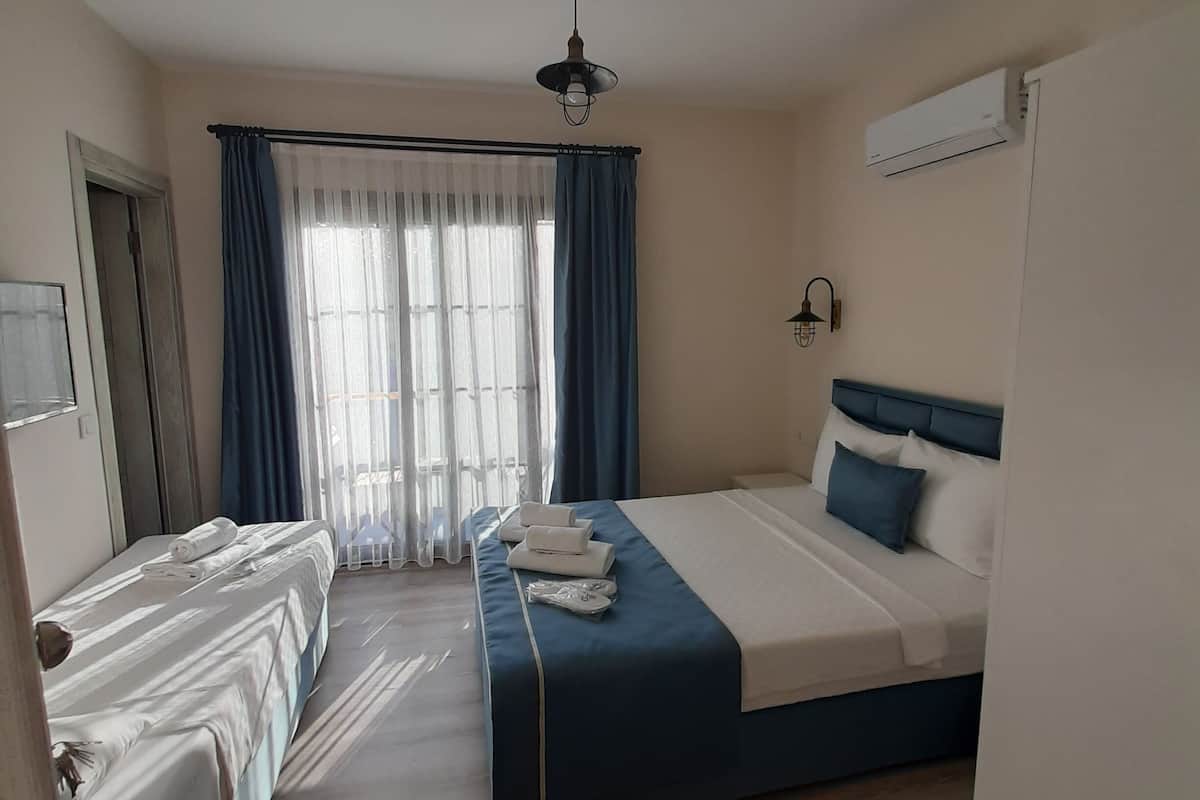 1 bedroom, free WiFi, bed sheets