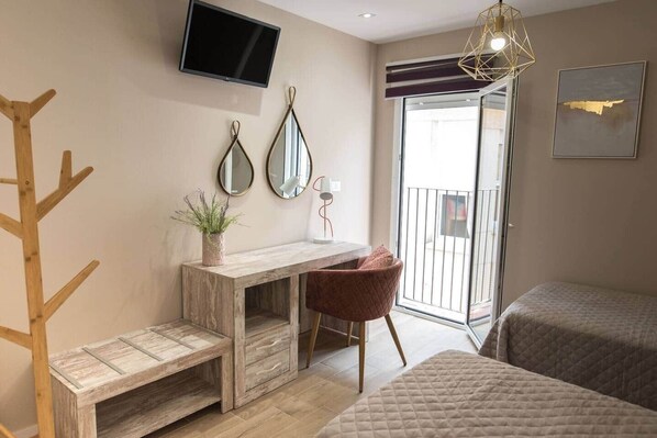 2 bedrooms, WiFi, bed sheets