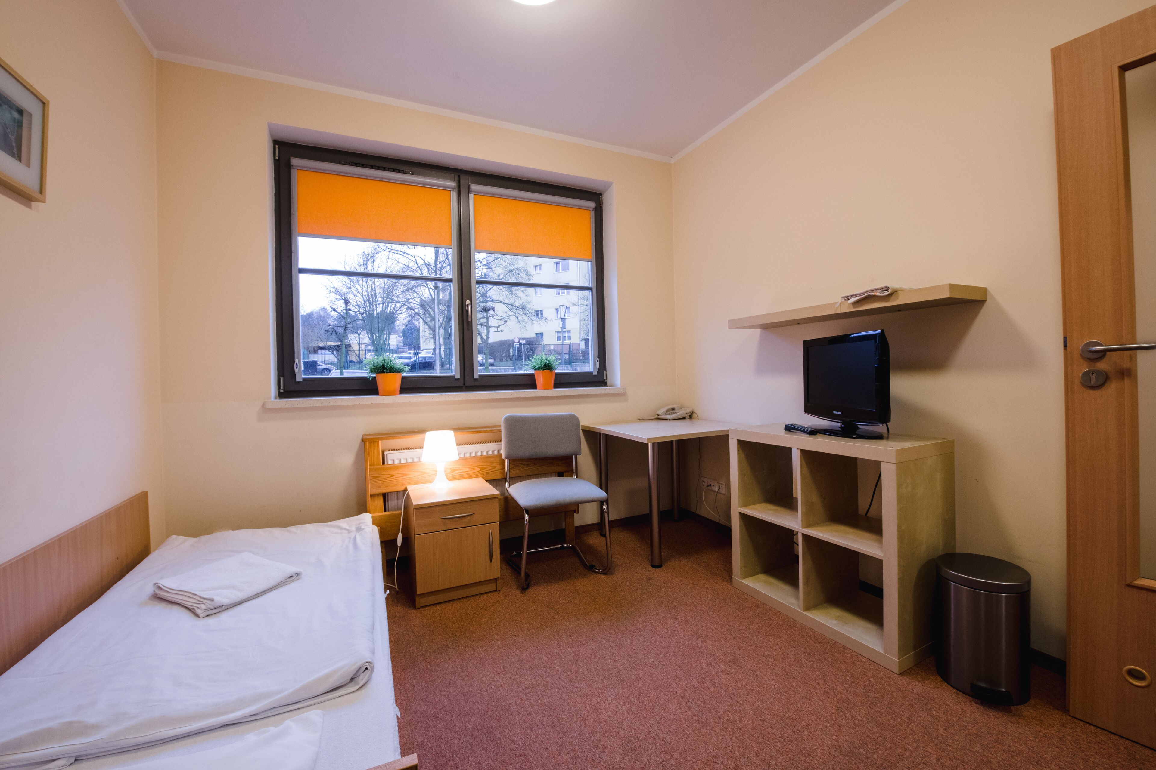 single room | iron/ironing board, bed sheets