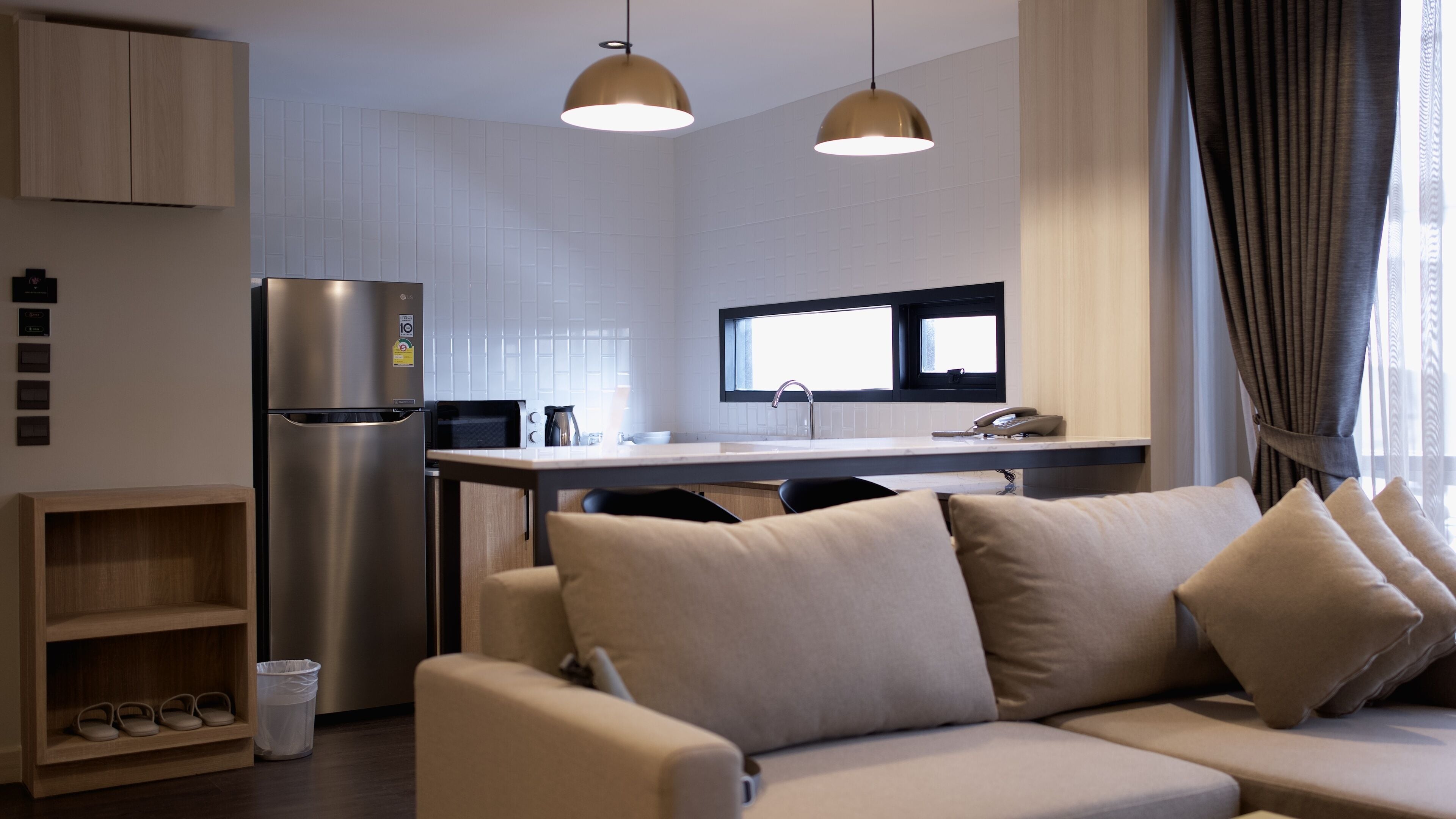 nares suite room | private kitchen