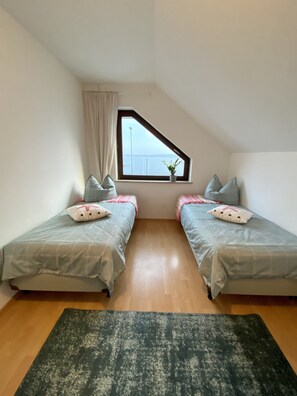 2 bedrooms, desk, iron/ironing board, travel cot