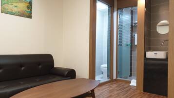 Deluxe Room | Free WiFi