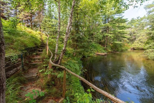 Lodge on the Manistee: Swim the Manistee | Riverfront Summer Stay