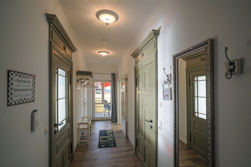 RIESLING Ferienwohnung im Königshof Freyburg (Unstrut)