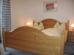 1 chambre, accès Internet, draps fournis