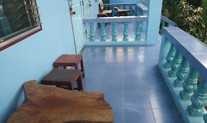 Double Room | Desk, free WiFi, bed sheets
