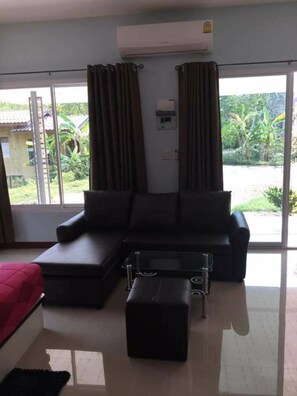 基本套房 | 筆電工作空間、免費無線上網、床單