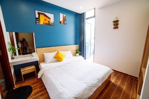Desk, iron/ironing board, free WiFi, bed sheets - My House 2 (Da Lat)