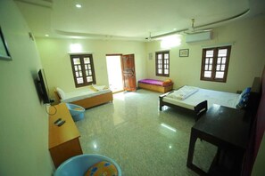 3 bedrooms, WiFi - Home stay or guest house (tirupati)