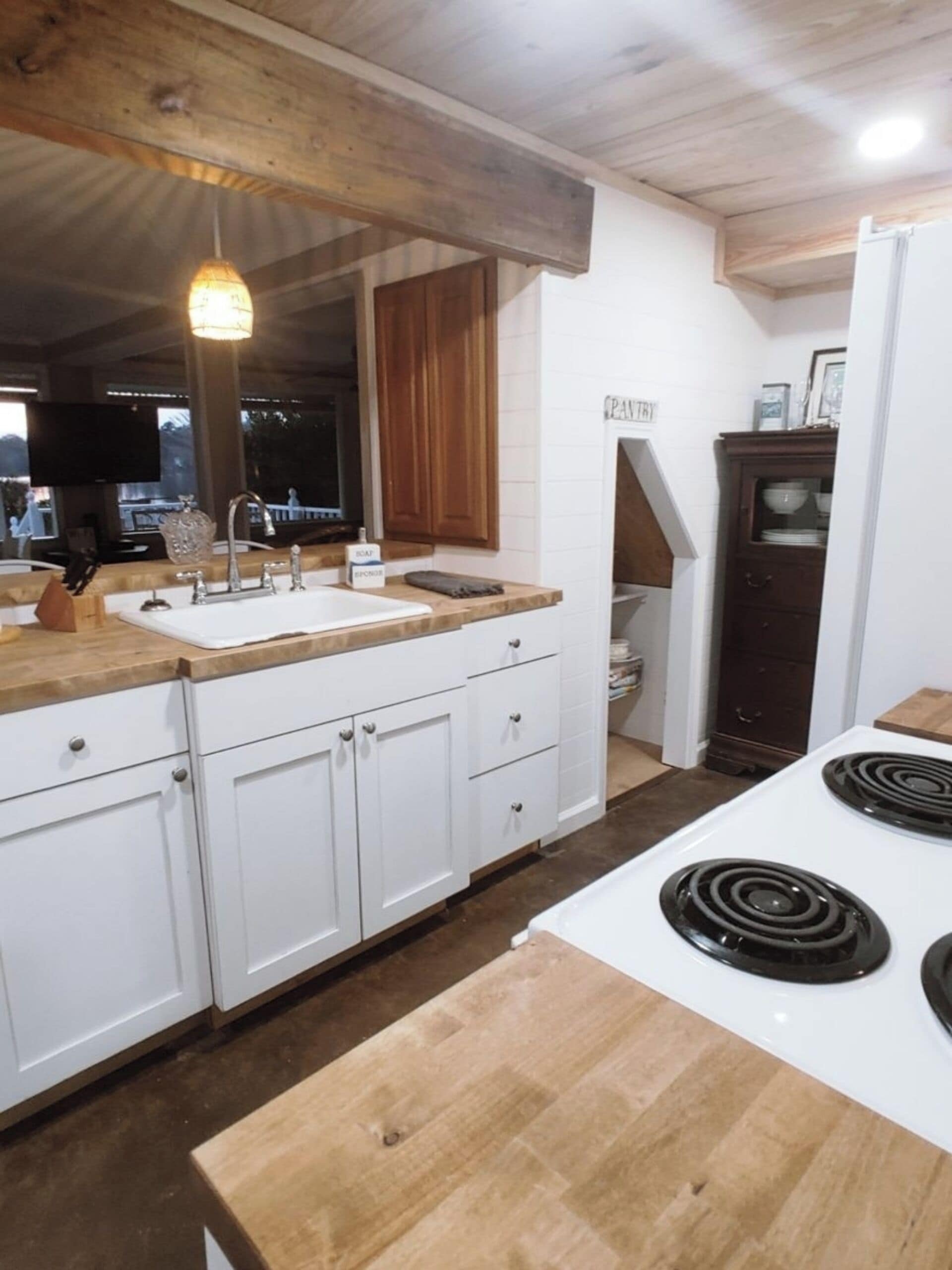 Frigorífic, microones, forn i placa de cuina 