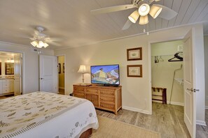 Studio (3 Bedrooms) | Interior - 146 The Shores (Panama City Beach)