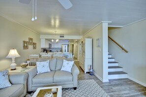 Studio (3 Bedrooms) | Interior - 146 The Shores (Panama City Beach)