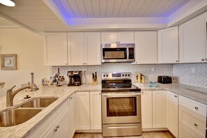 Studio (3 Bedrooms) | Innvendig