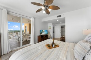 Studio (3 Bedrooms) | Interior - Sterling Reef 1207 (Panama City Beach)