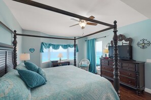 4 bedrooms, laptop workspace, iron/ironing board, bed sheets - Tidewater 1101 (Panama City Beach)