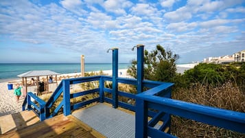 Studio (3 Bedrooms) | Interior