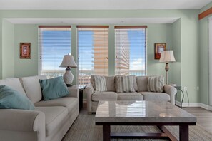 Estúdio (3 Bedrooms) | Parte interna