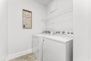 开间 (4 Bedrooms) | 住宿内部