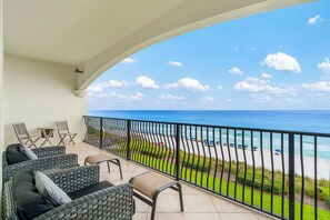 Studio (4 Bedrooms) | Interior