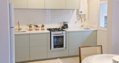 Garden Apartment near Barigui Park with garage
