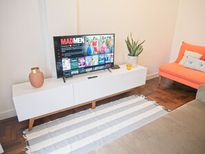 Interior - Garden Apartment near Barigui Park with garage (PR)