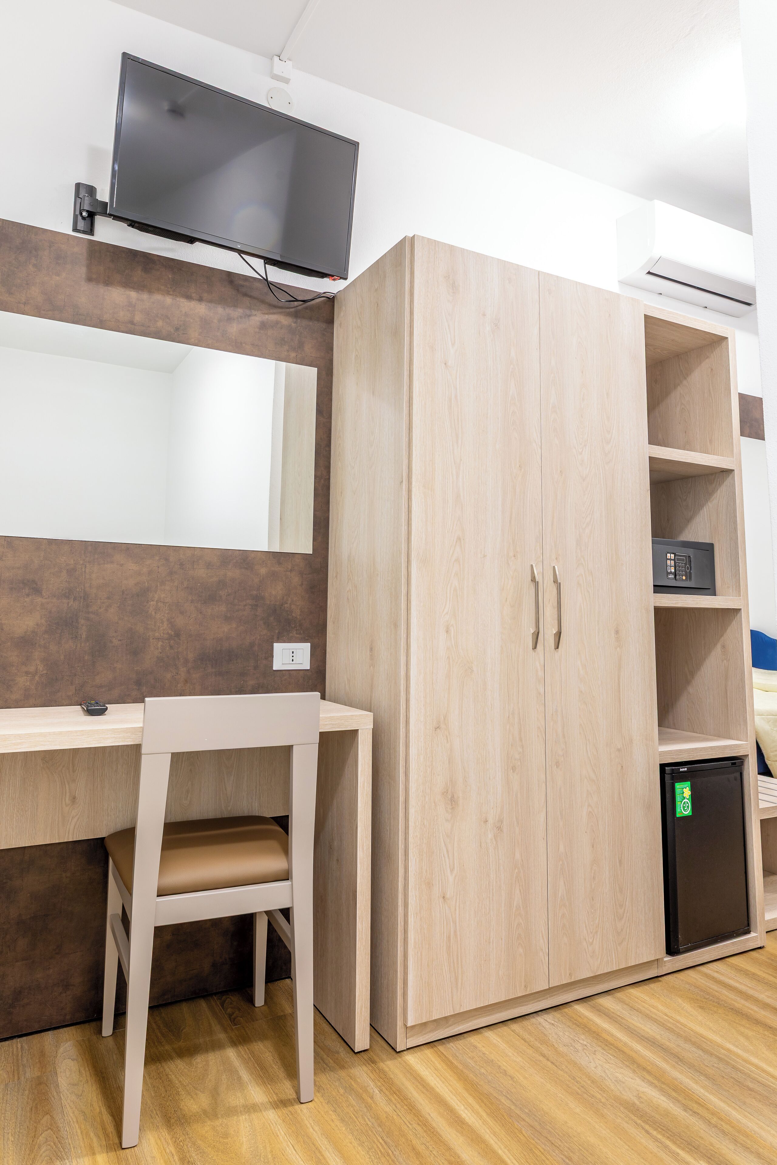 1 bedroom, minibar, in-room safe, desk