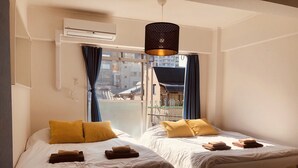 Apartment | 1 bedroom, iron/ironing board, WiFi (free), bed sheets - Oval Tokyo Otsuka 303 (Tokyo)