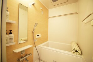 Apartment | Dusche im Bad
