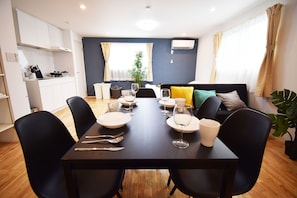 Apartment | In-room dining