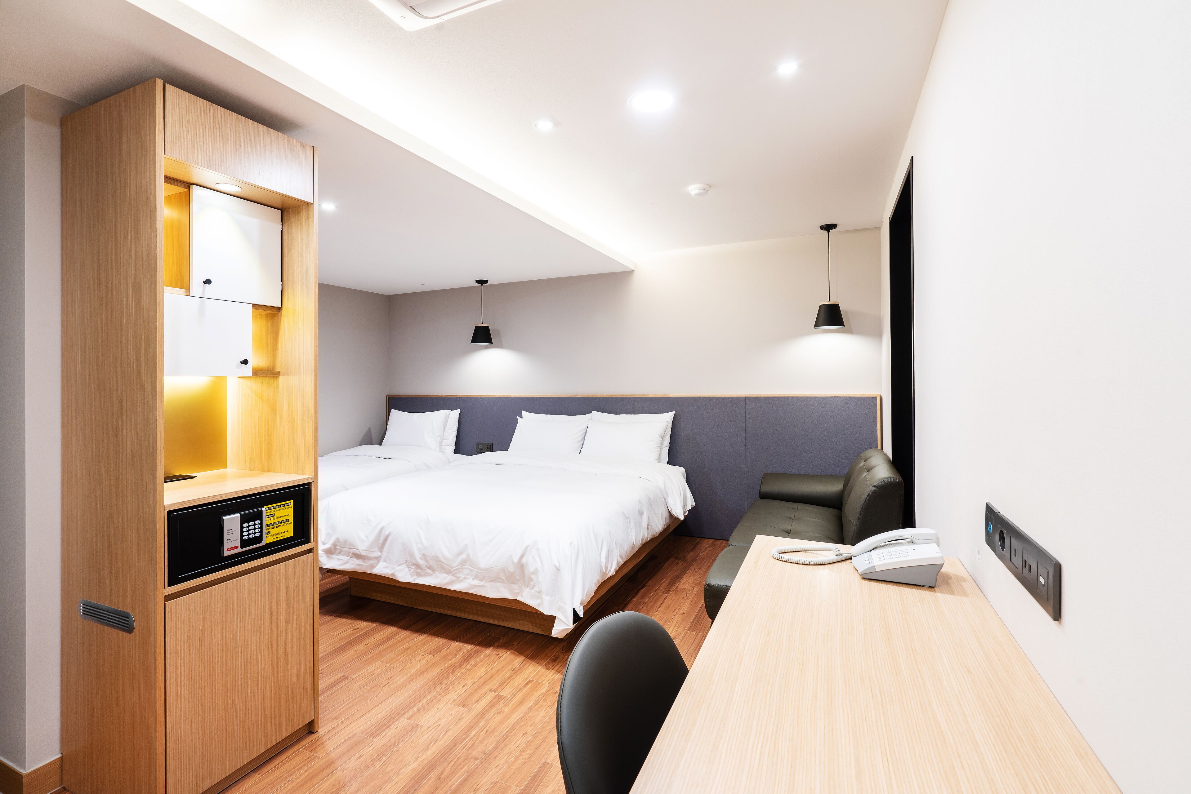 family studio suite | 1 bedroom, premium bedding, down duvets, pillow-top beds