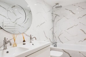 Bathroom - Beau Chalet Très Bien Situé (Morzine)