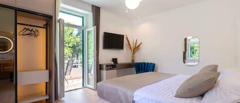 Luxury Double or Twin Room, Terrace, Sea View (3) | Premium bedding, down comforters, minibar, in-room safe