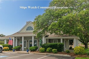 Exterior - 5 Bedrooms with a Hot Tub at Ships Watch! (Duck)