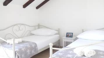 House (Holiday home Jadrić - Holiday home w) | 2 bilik tidur, Wi-fi percuma, cadar katil