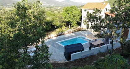 Holiday Home Jadrić