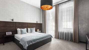 Premium bedding, minibar, in-room safe, laptop workspace