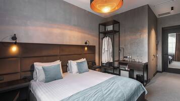 Premium bedding, minibar, in-room safe, laptop workspace