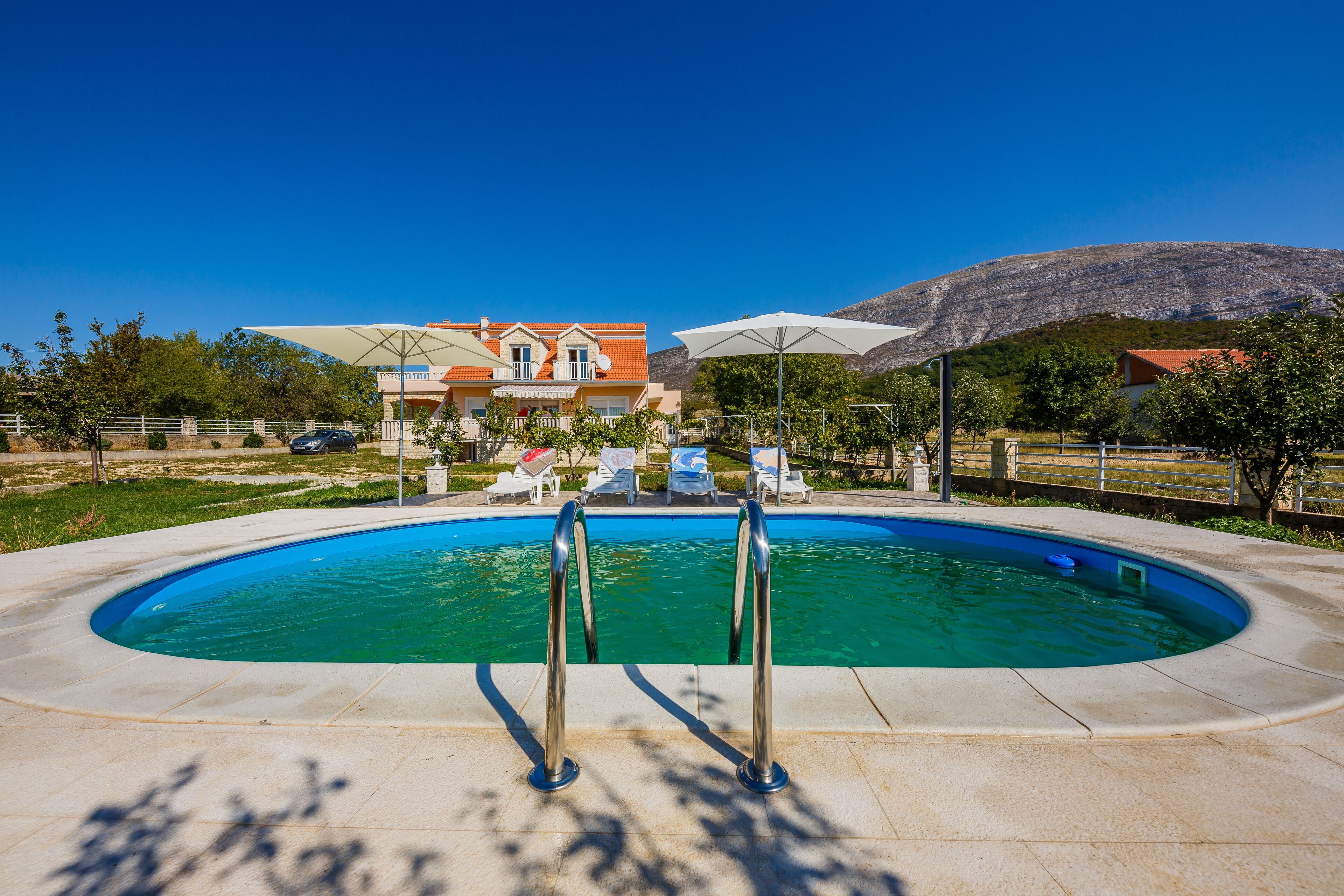 Et oppvarmet basseng